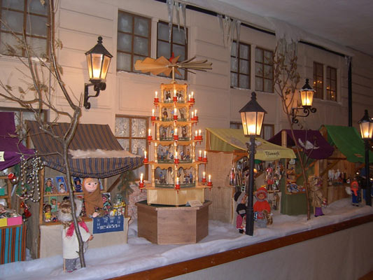 Weihnachtsausstellung Museum Göltzsch