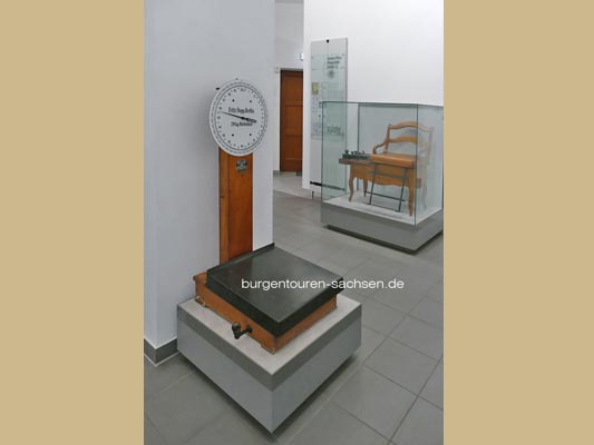 Waagenmuseum mit Waagenausstellung, Bild 1